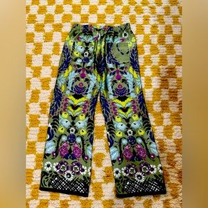Fun prints Zara pants